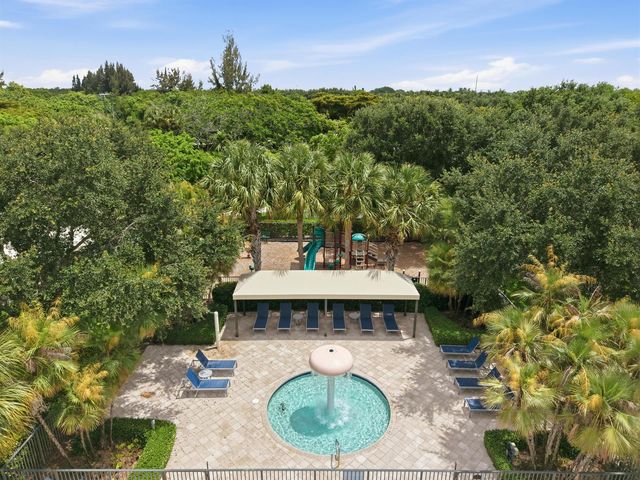 7850 Red Mahogany Road, Boynton Beach, FL 33437