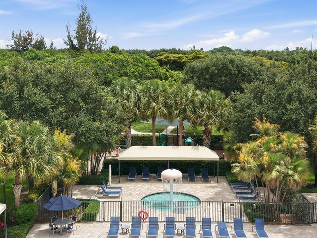7850 Red Mahogany Road, Boynton Beach, FL 33437