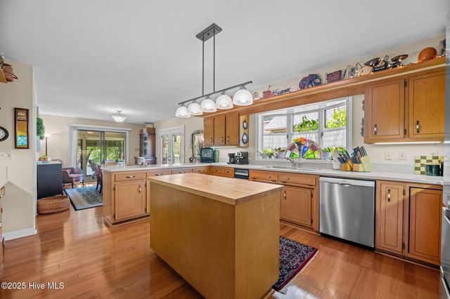 6018 Cardinal Drive, New Bern, NC 28560