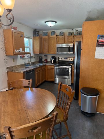 2516 Palomino Court, Anderson, IN 46012