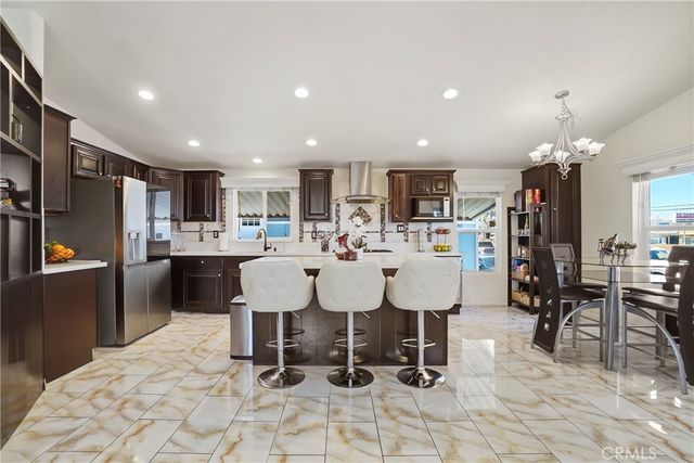 8200 Bolsa 179, Midway City, CA 92655