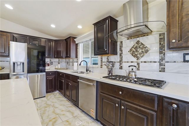 8200 Bolsa 179, Midway City, CA 92655