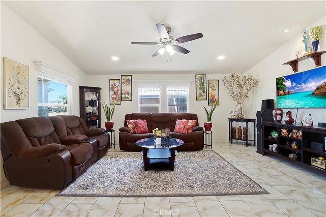 8200 Bolsa 179, Midway City, CA 92655