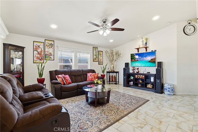 8200 Bolsa 179, Midway City, CA 92655