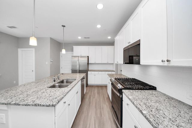 5300 Berkeley Knoll Circle 203, Richmond, TX 77407