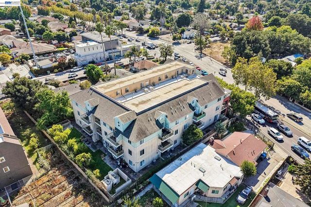 2330 University Ave 120, East Palo Alto, CA 94303
