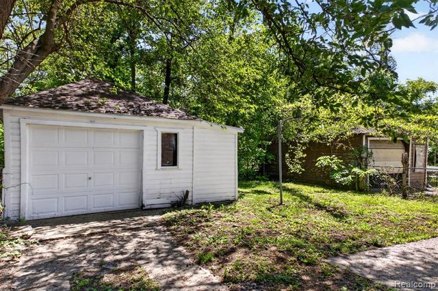 15110 Cruse Street, Detroit, MI 48227