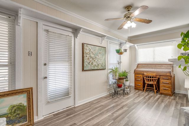 5244 Hill Ridge Drive, Fort Worth, TX 76135