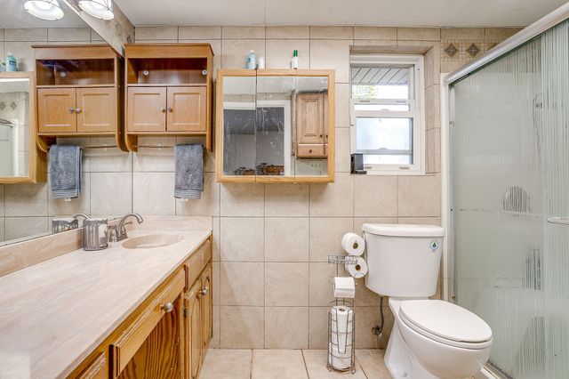 5244 Hill Ridge Drive, Fort Worth, TX 76135