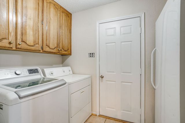 5244 Hill Ridge Drive, Fort Worth, TX 76135