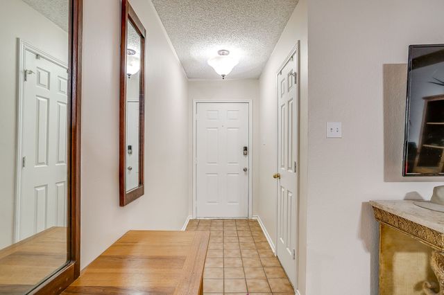 5244 Hill Ridge Drive, Fort Worth, TX 76135