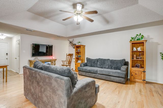 5244 Hill Ridge Drive, Fort Worth, TX 76135