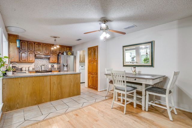 5244 Hill Ridge Drive, Fort Worth, TX 76135