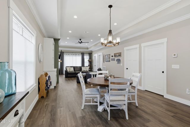 622 Johnson Estate Lane, Sevierville, TN 37862