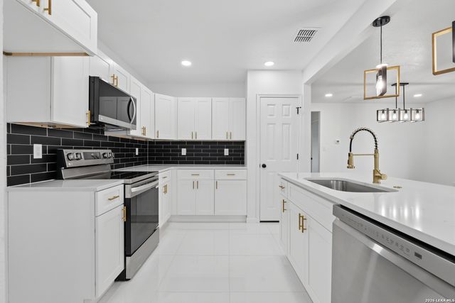 803 Fresno, San Antonio, TX 78212