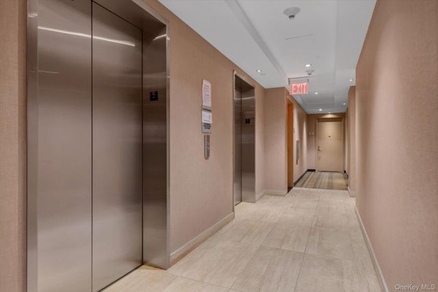 138-35 39th Avenue 5L, Flushing, NY 11354