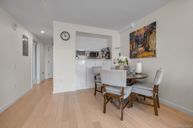 138-35 39th Avenue 5L, Flushing, NY 11354