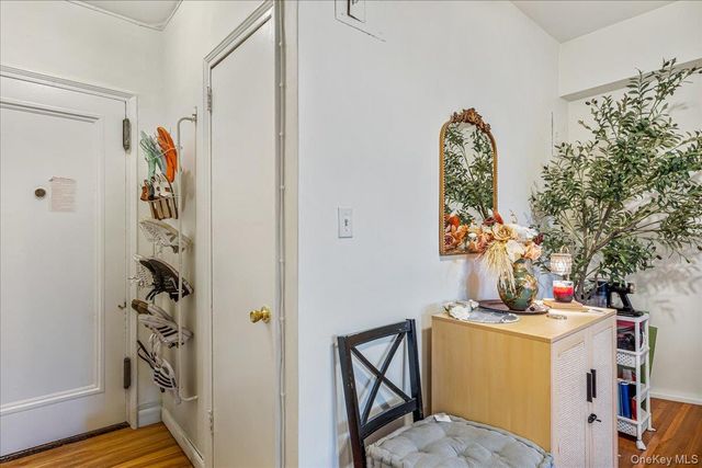 65-74 Saunders Street 6J, Rego Park, NY 11374