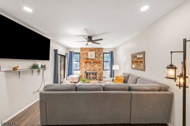 16 Estate Rd, Hillsborough Twp., NJ 08844