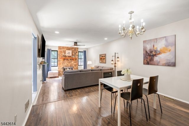 16 Estate Rd, Hillsborough Twp., NJ 08844
