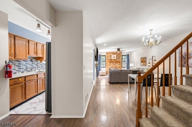 16 Estate Rd, Hillsborough Twp., NJ 08844