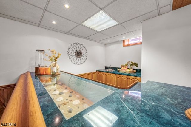16 Estate Rd, Hillsborough Twp., NJ 08844