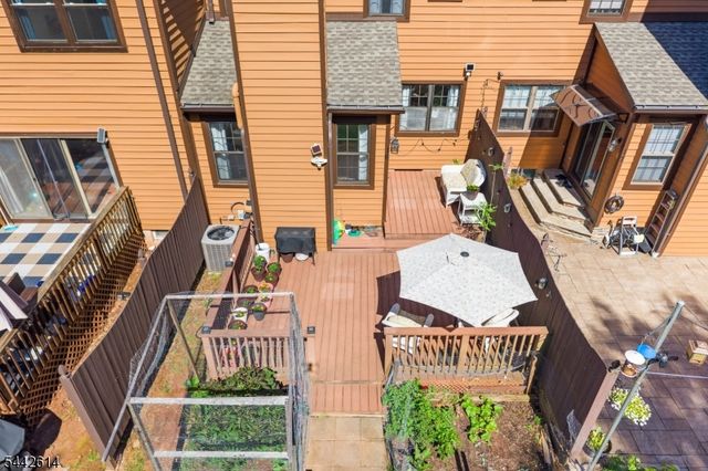 16 Estate Rd, Hillsborough Twp., NJ 08844