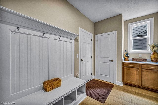 519 Silver Lake Drive, Orange Village, OH 44022