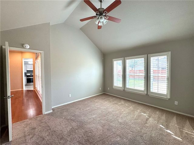 408 N 39th Street, Rogers, AR 72756