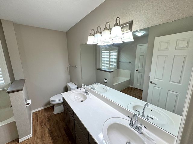 408 N 39th Street, Rogers, AR 72756