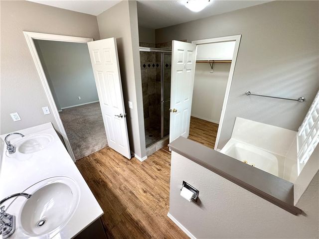 408 N 39th Street, Rogers, AR 72756