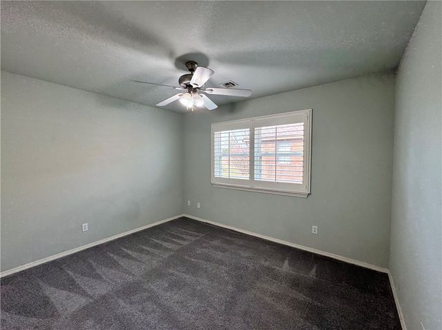 408 N 39th Street, Rogers, AR 72756