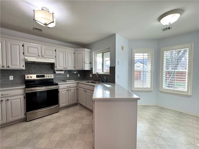 408 N 39th Street, Rogers, AR 72756