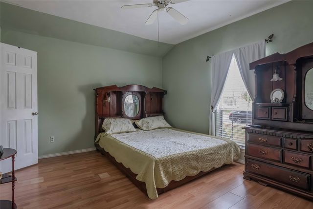 1923 Sierra Drive, Lewisville, TX 75077