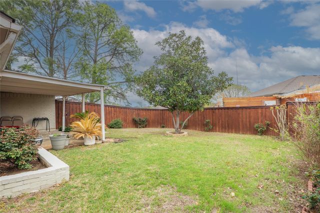 1923 Sierra Drive, Lewisville, TX 75077