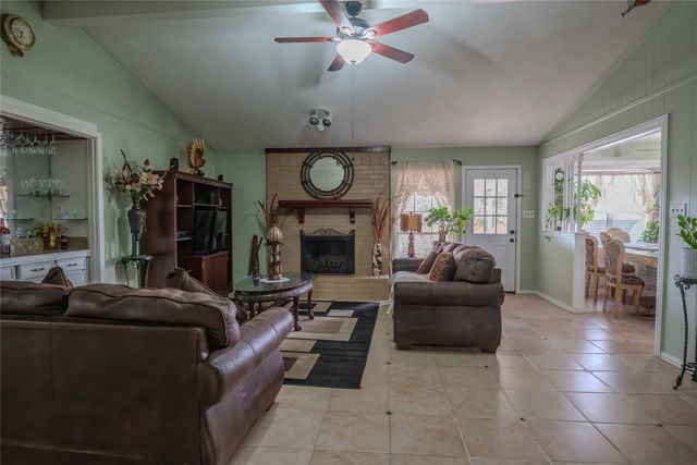 1923 Sierra Drive, Lewisville, TX 75077