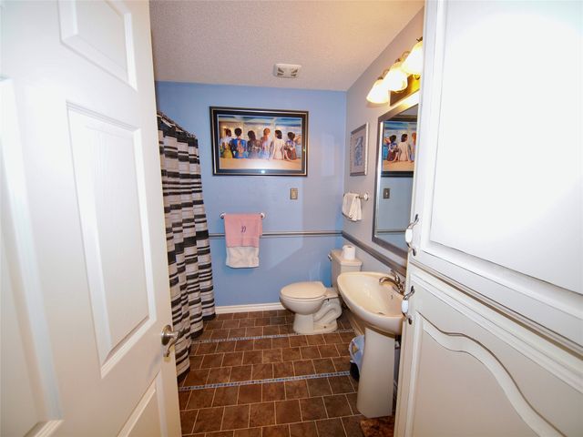 3106 S Lipsey Street, Decatur, TX 76234