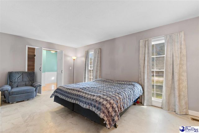 2613 Whitestone Dr., Florence, SC 29505