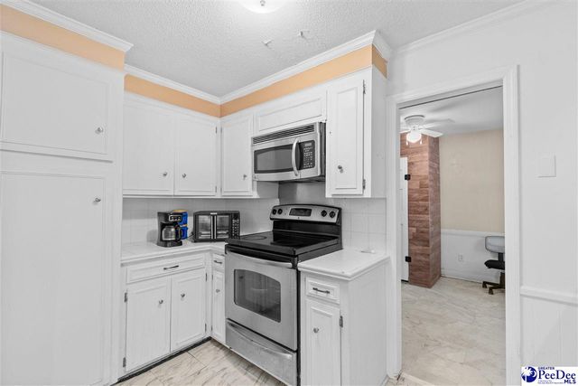 2613 Whitestone Dr., Florence, SC 29505