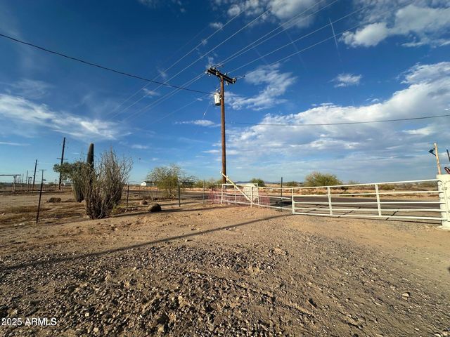 222 S 363RD Avenue, Tonopah, AZ 85354