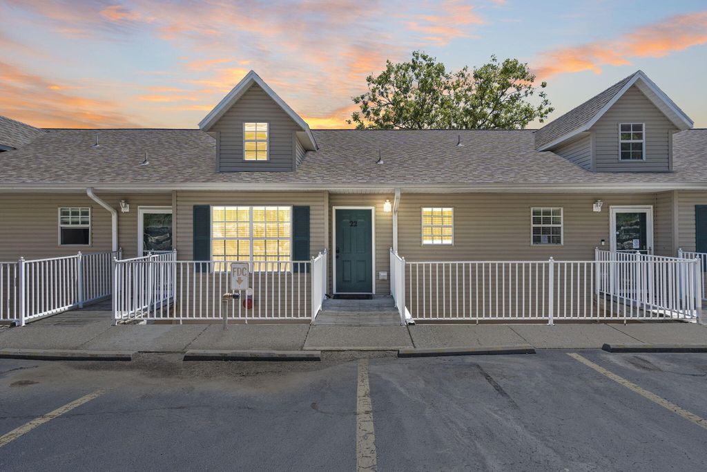 32 Golfshores Drive 22, Branson, MO 65616