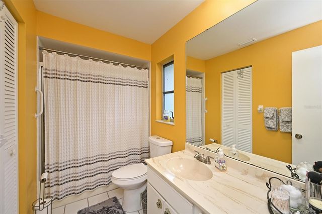 811 ALDERWOOD WAY, Sarasota, FL 34243