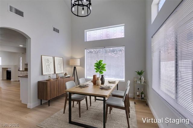 2113 Desert Peak Road, Las Vegas, NV 89134