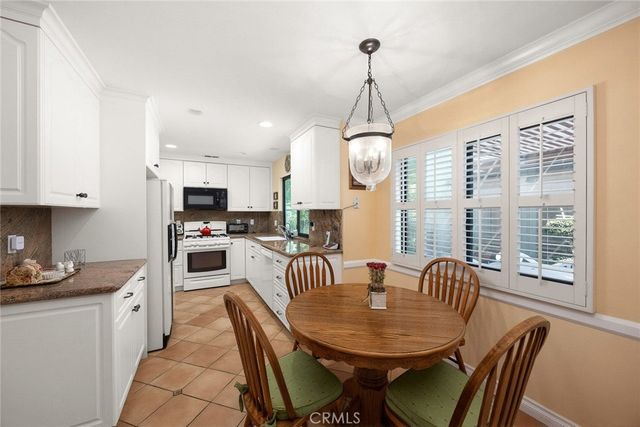2036 Pepperwood, Duarte, CA 91010