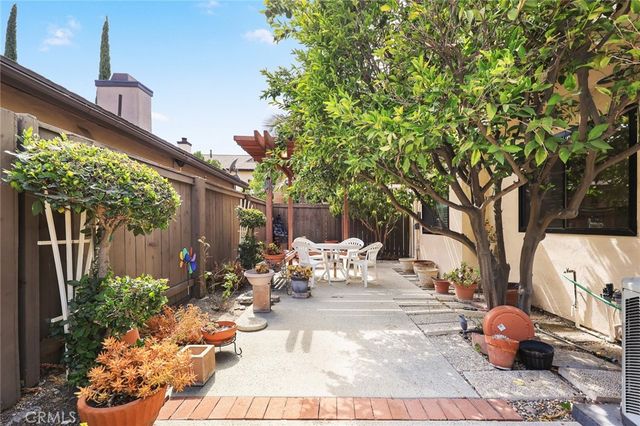 2036 Pepperwood, Duarte, CA 91010