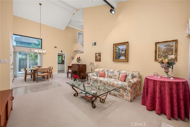 2036 Pepperwood, Duarte, CA 91010