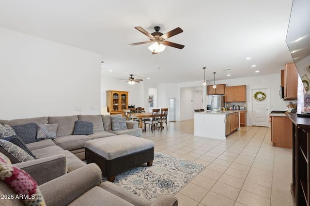 256 W CHASKA Trail, San Tan Valley, AZ 85140