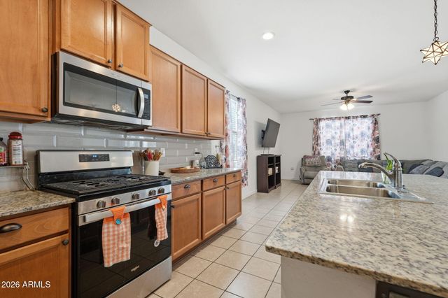 256 W CHASKA Trail, San Tan Valley, AZ 85140