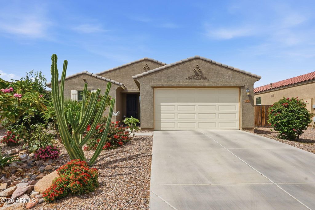 256 W CHASKA Trail, San Tan Valley, AZ 85140