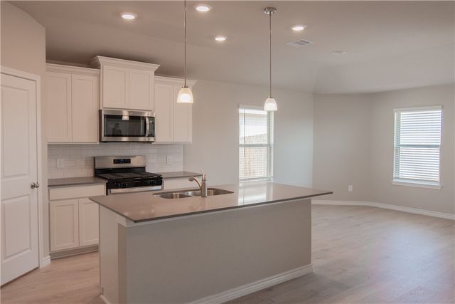 6117 Eldora Dr., College Station, TX 77845